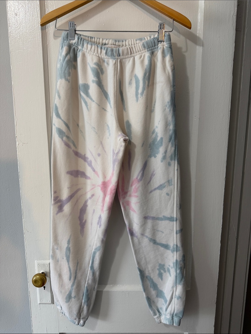 Spiritual GangsterTie-Dye Fleece Jogger Pants - White with Pastel Blue & Pink